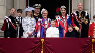 Royal Family gather on the Buckingham Palace central balcony