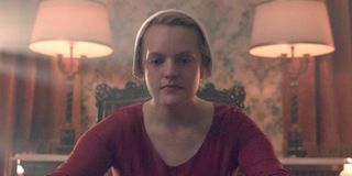 elisabeth moss the handmaid's tale