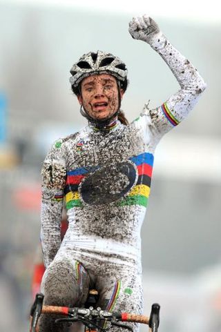 World champion Marianne Vos (Nederland Bloeit) won her first 'cross race of the season in Loenhout.