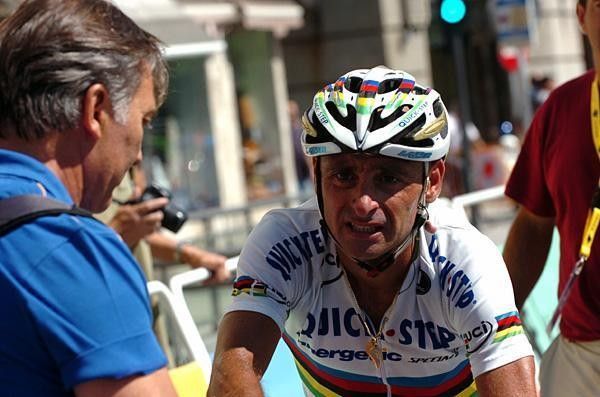 Paolo Bettini (Quick Step) finishes