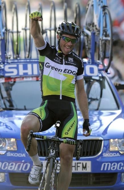 Michael Albasini wins at the Volta a Catalunya.