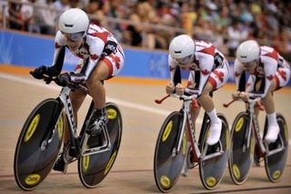 The Canadian team pursuit squad set a new Pan Am record in qualifying and then re-set the record in their gold medal-winning ride.