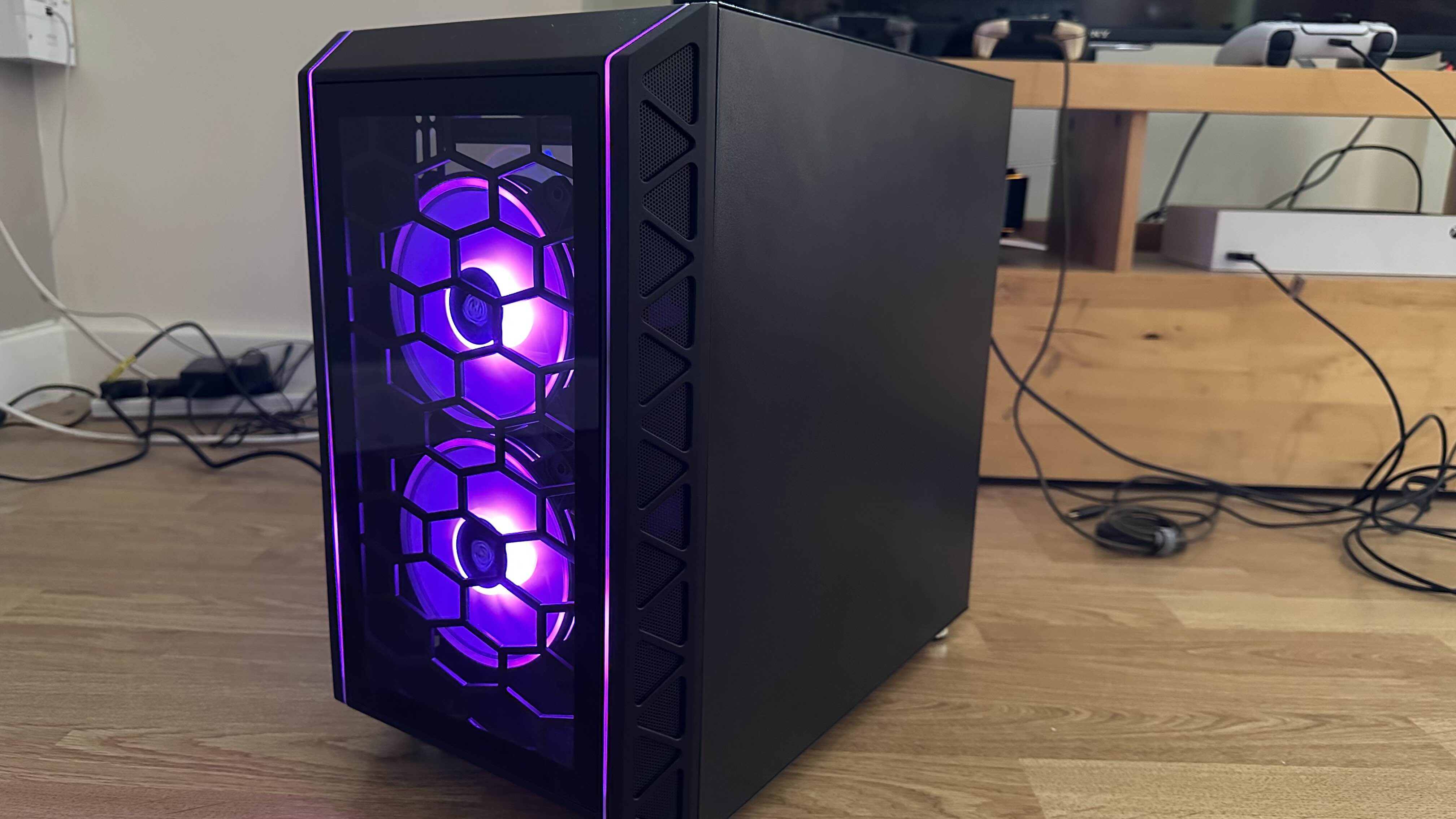 Refract Gaming Jade review: "Maybe this PC gaming thing is pretty good"