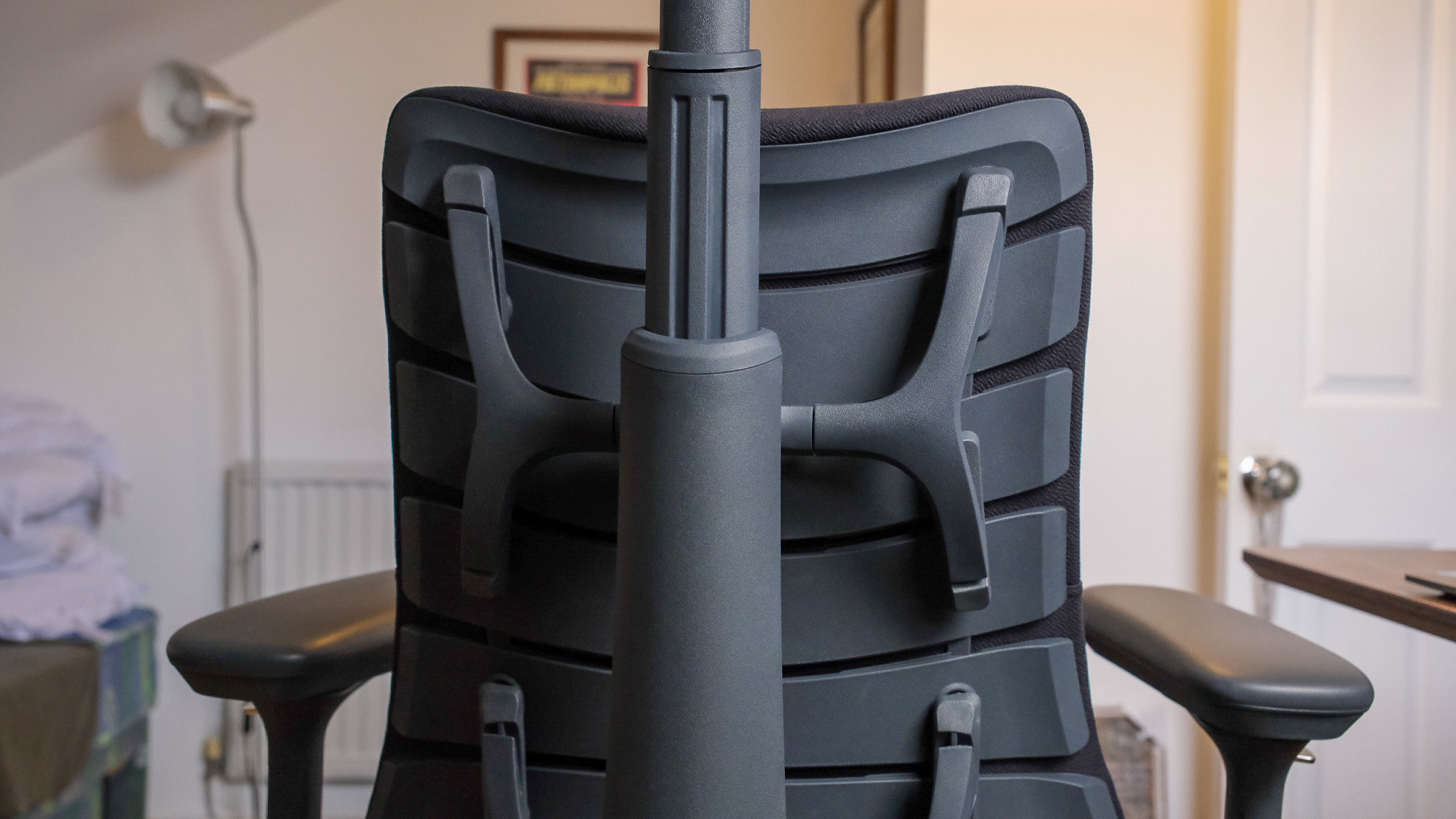 LiberNovo Omni office chair dtail shot