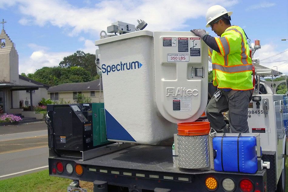 Charter Spectrum technicians