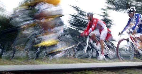 The bunch in full flight at the Tour of Lombardy.