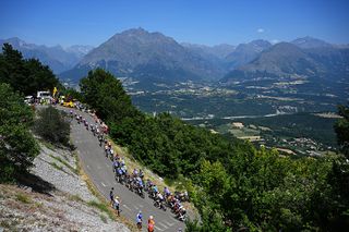 Tour de France stage 19 LIVE: Tadej Pogačar hunting down the breakaway on Alpe d'Huez