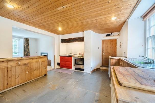Tolcarne Merock in Mawgan Porth