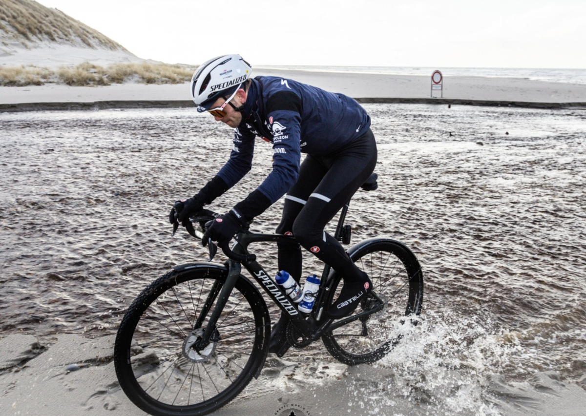 Kasper Asgreen preps for Gravel Challenge Blaavands Huk