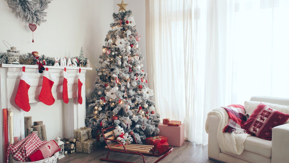 7 hacks to make your Christmas tree look fuller