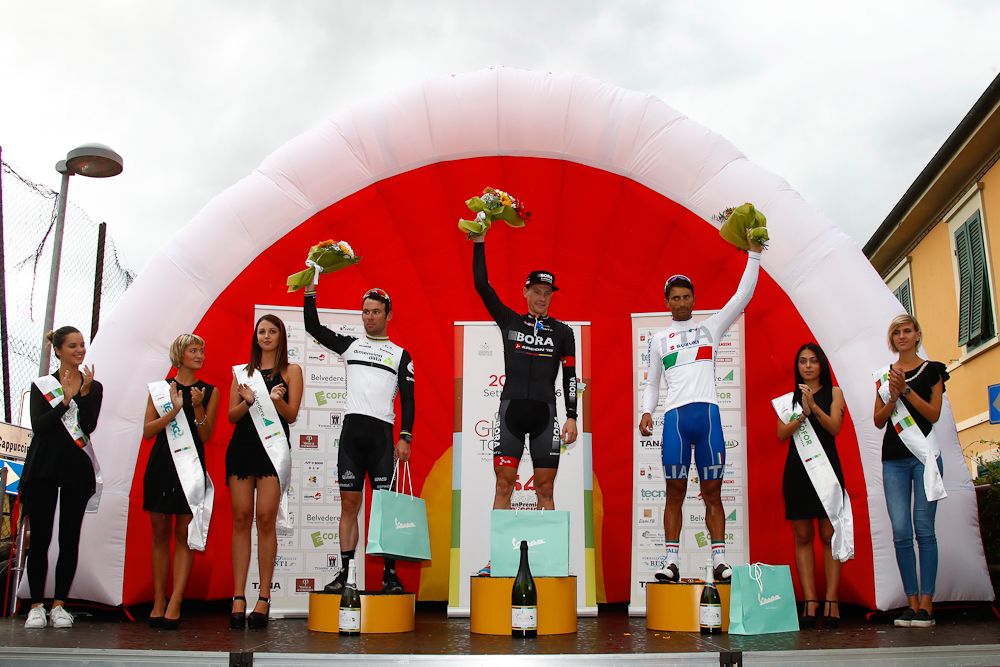 Cavendish, Bennett and Bennati on the stage 2 podium at Giro della Toscana