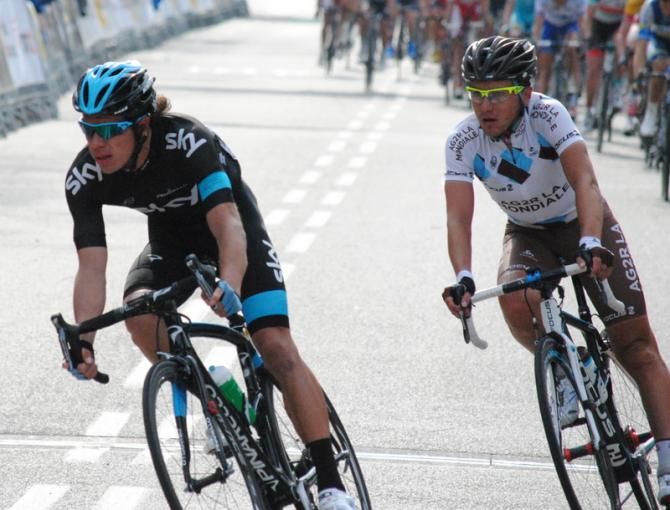 Rigoberto Ur&aacute;n (Sky) and Domenico Pozzovivo (Ag2r La Mondiale)