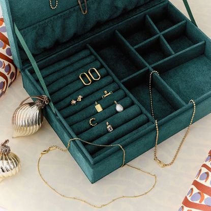 jewellery advent calendars 2025