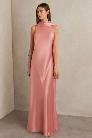 HBKmHRSd5nTG4gGPRbAuRh-320-80 أفضل فساتين صغيرة للنساء ، وفقًا لمحرر الموضة 4'11 "