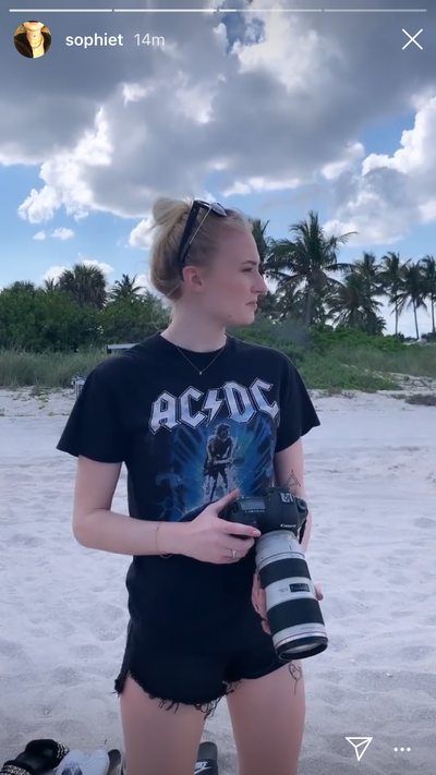 Vacation, Summer, T-shirt, Shorts, Photography, Sleeve,