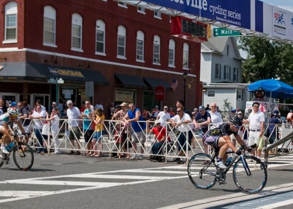 Laura Van Gilder (Mellow Mushroom) goes for a prime, or was she testing her sprint?