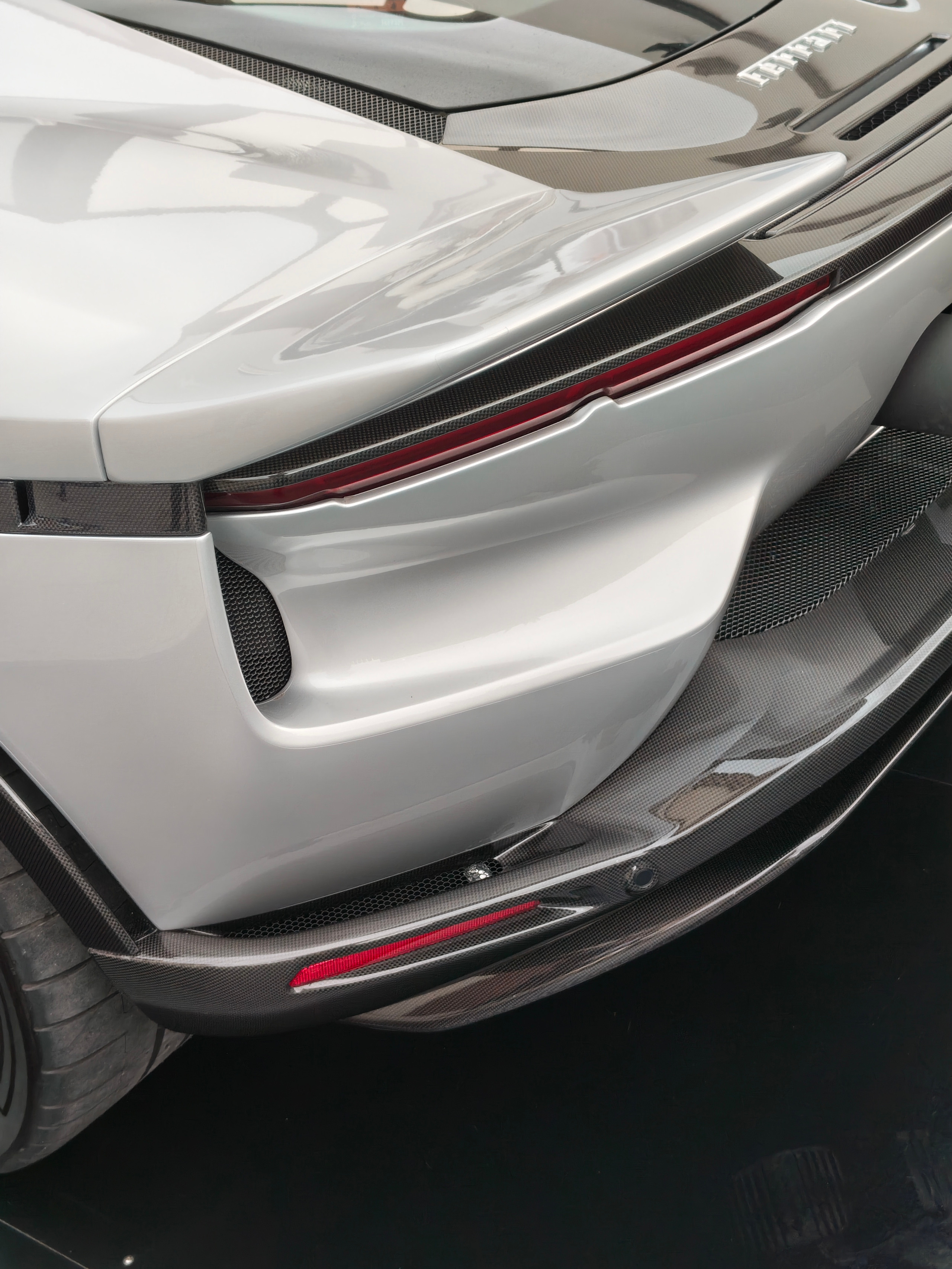 Ferrari 849 Testarossa Spider design details