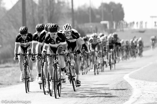 Stuart O'Grady (GreenEdge) sets the pace at the head of the peloton