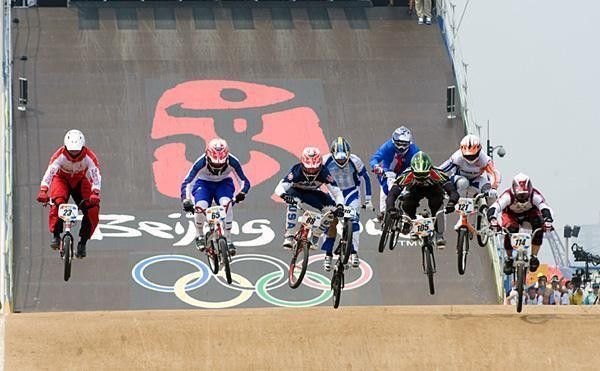 Kyle Bennett (United States of America) leads the charge down the