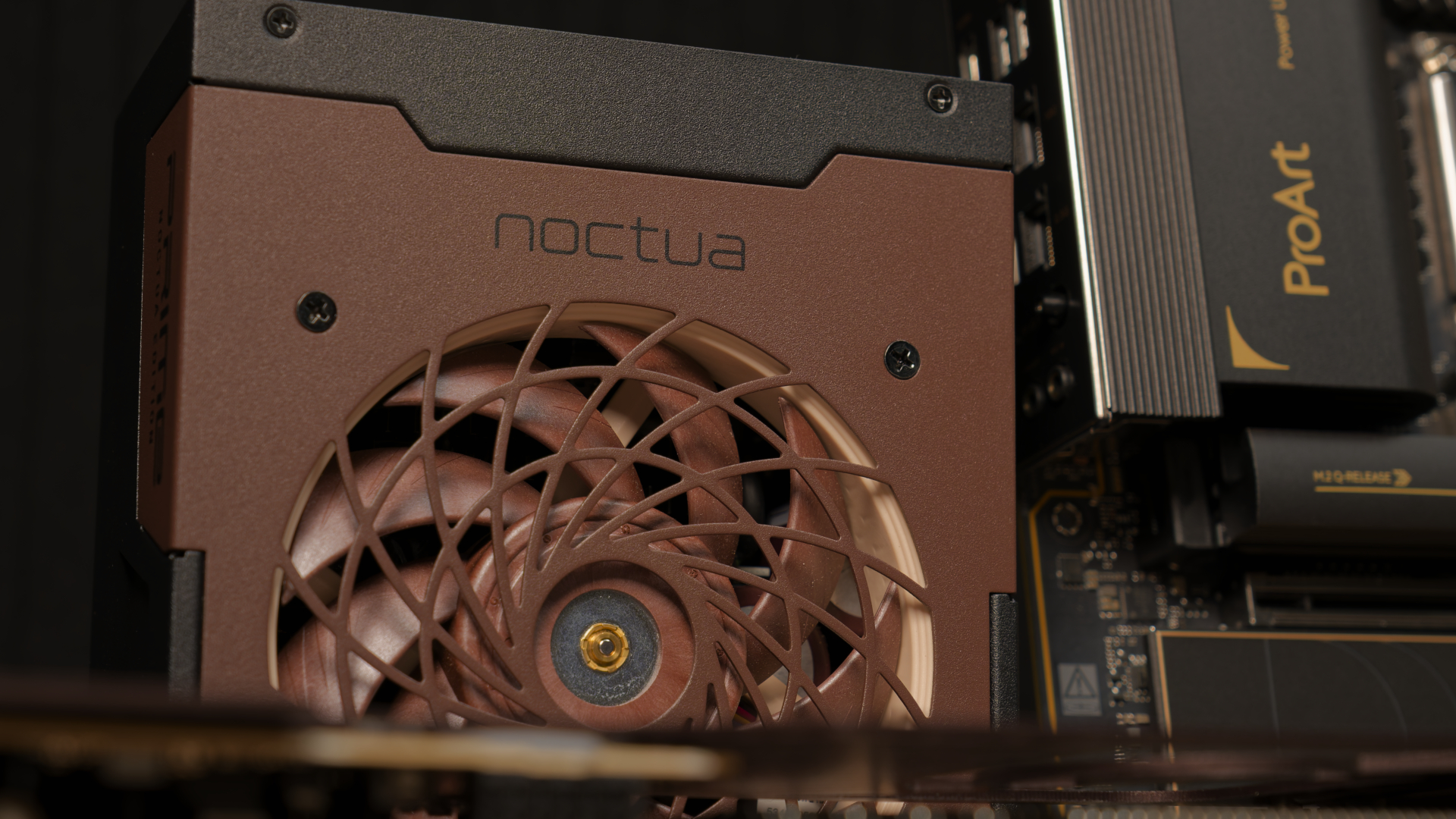 Antec Flux Pro Noctua-Edition