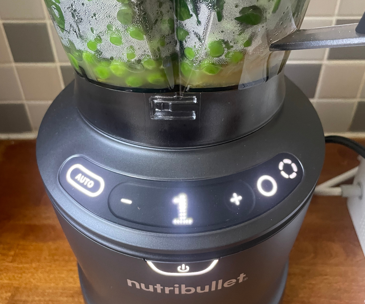 Nutribullet Smart Sense Blender blending green pea soup