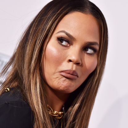 Hair, Face, Eyebrow, Lip, Hairstyle, Skin, Beauty, Black hair, Head, Cheek,