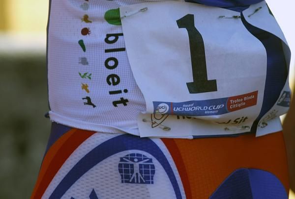 Marianne Vos sports number 1 as defending Trofeo Alfredo Binda champion.