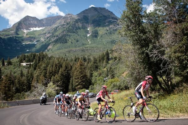 The yellow jersey group part way through the Alpine Loop.