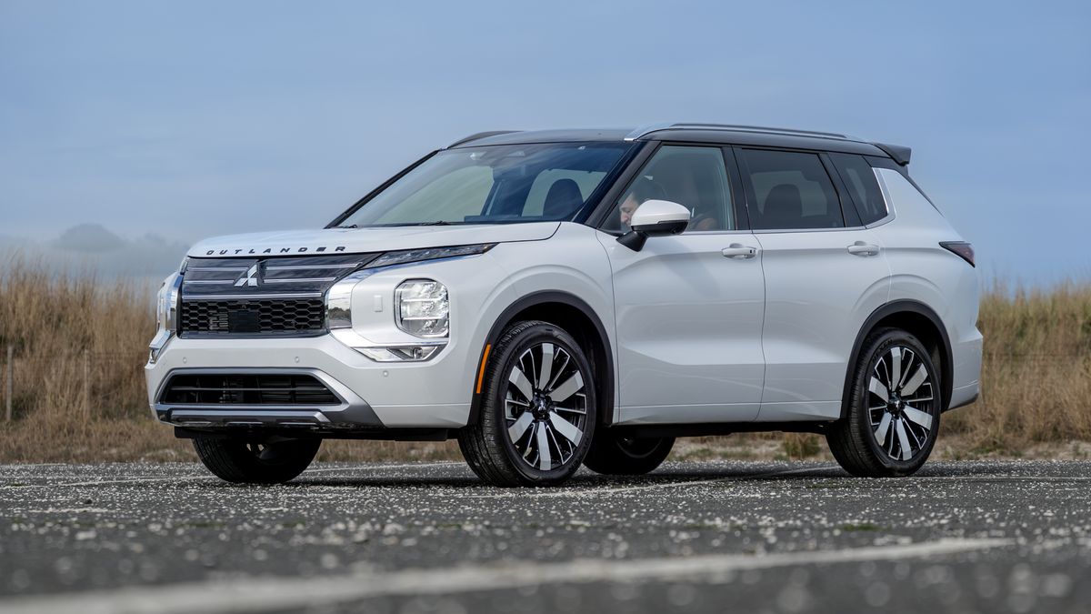 2026 Mitsubishi Outlander test drive.