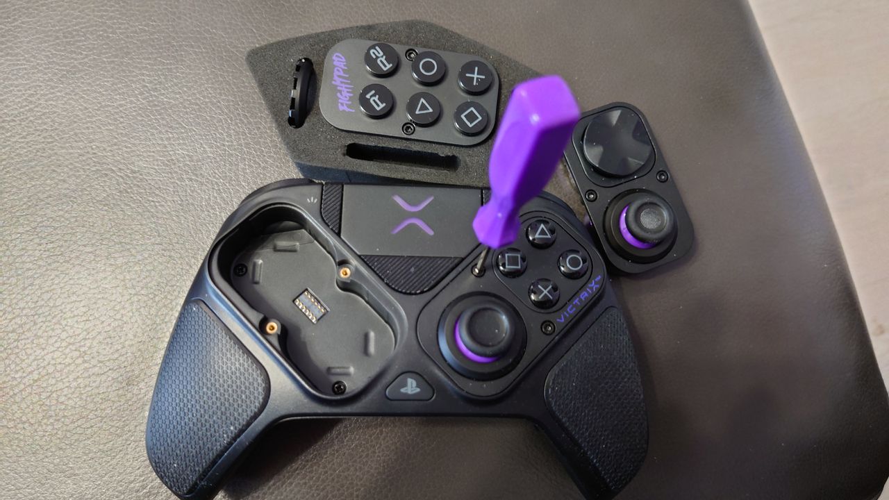 Victrix Pro BFG modular design