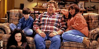 roseanne family on the couch