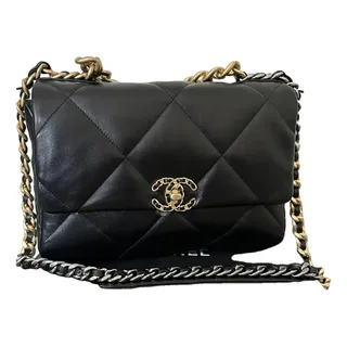 Chanel, Chanel 19 Leather Handbag