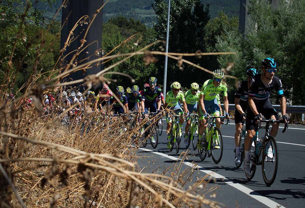 The peloton in action during stage 2 of the 2016 Vuelta