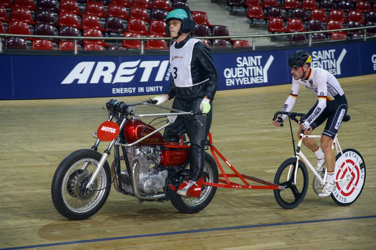 Stefan Schafer in the Stayer race