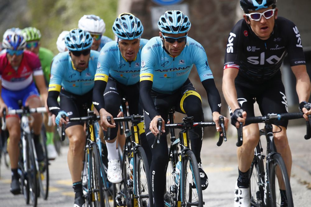 Michele Scarponi with his Astana teammates at the Tour of the Alps