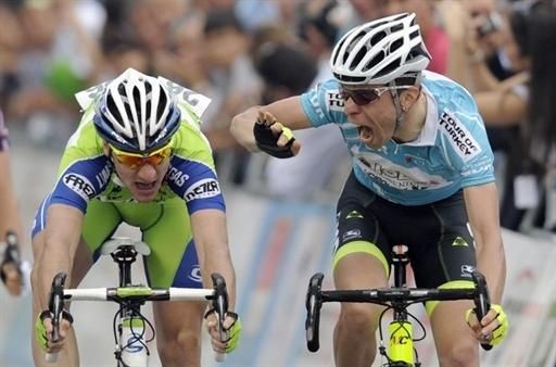 Visconti gave Viviani an earful for his aggressive sprinting style