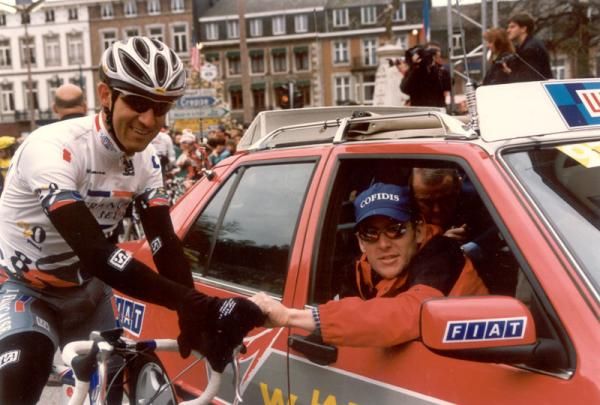 1997 Paris Roubaix winner, Guesdon, with Armstrong at the start of the race