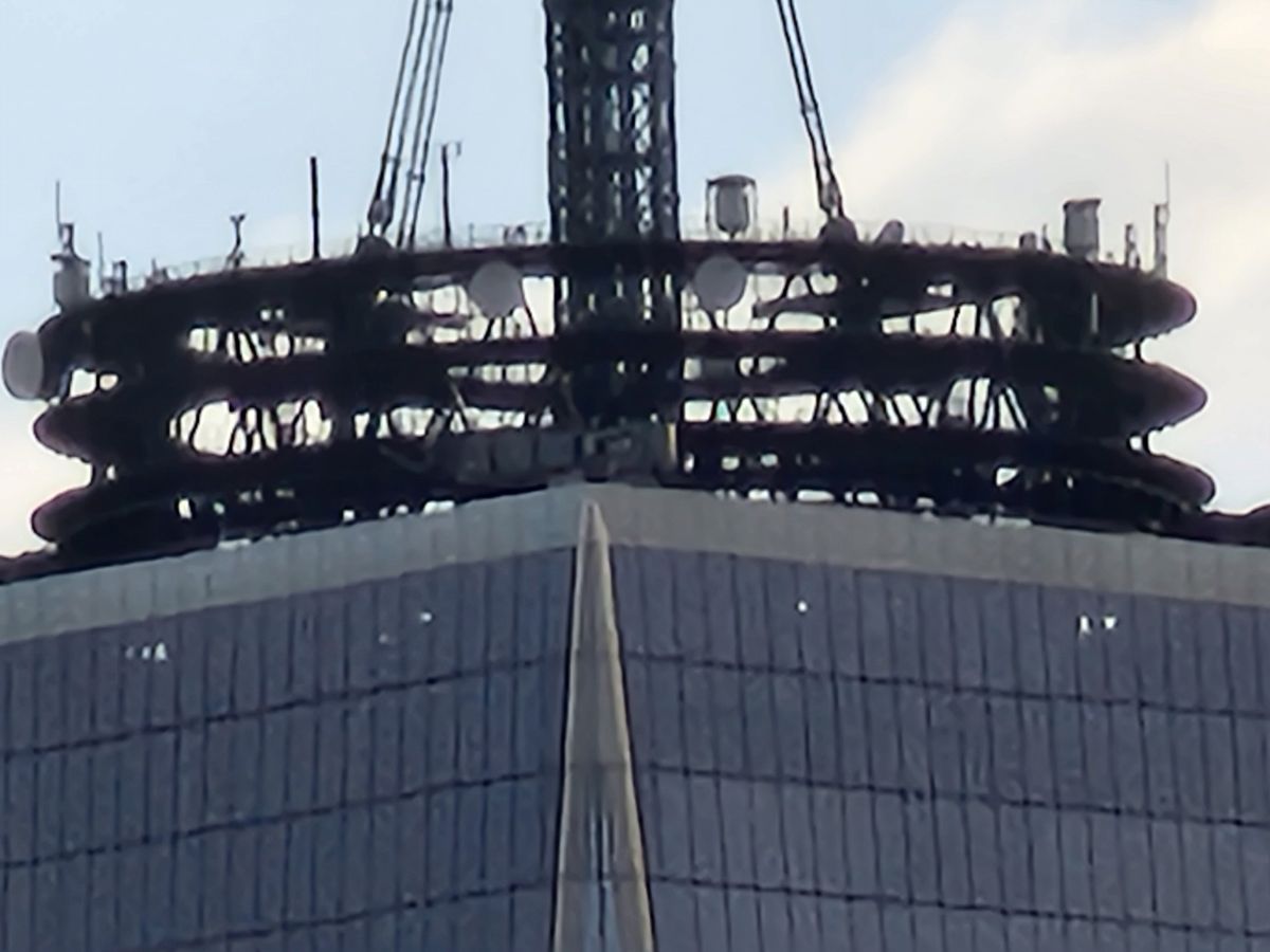 Samsung Galaxy S22 Ultra Space Zoom photo Freedom Tower from 3 miles away