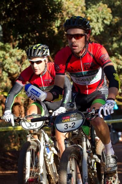 David George and Kevin Evans of Team 360Life sprint away from the lead group in an attempt to close the gap on Team 36One-Songo-Specialized