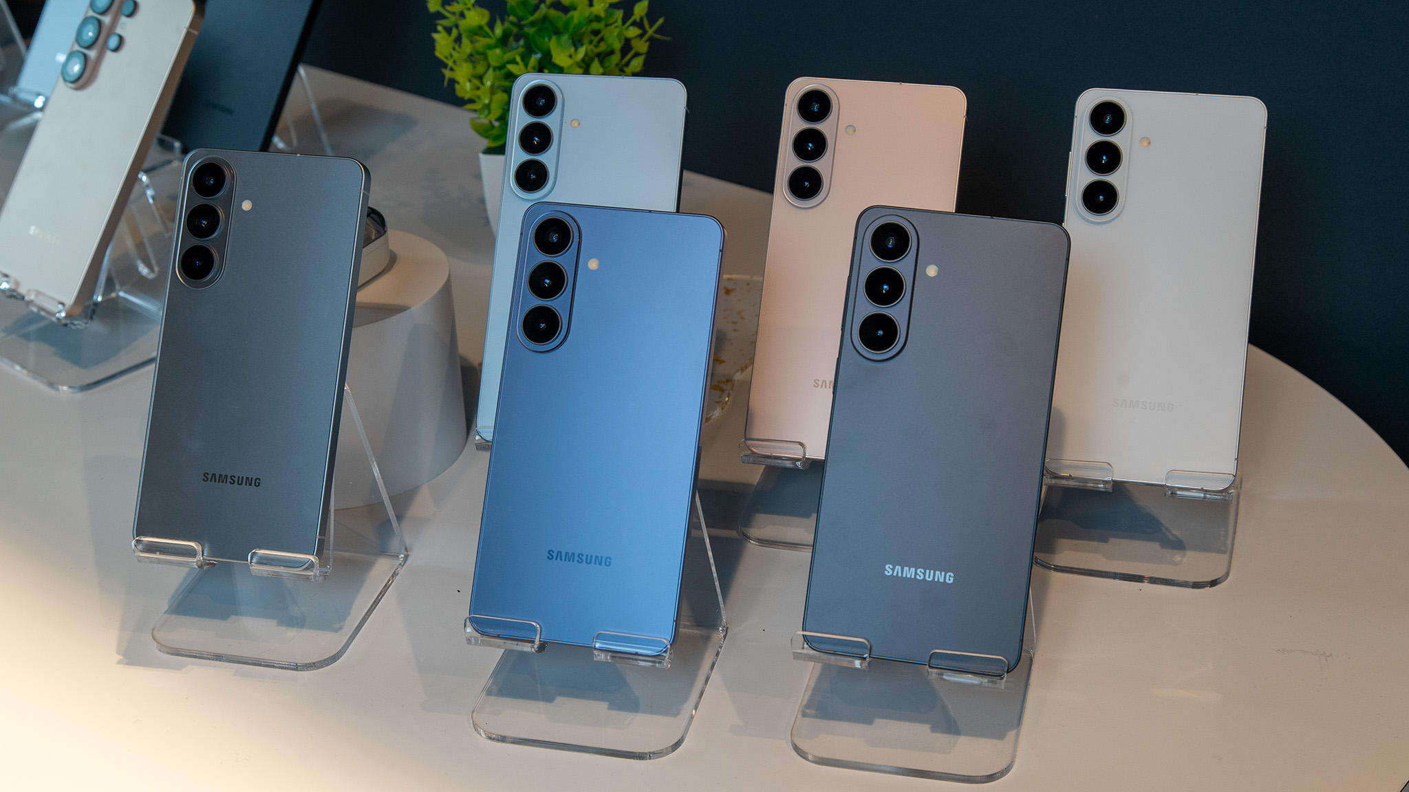 All Samsung Galaxy S26 Plus colors available at launch