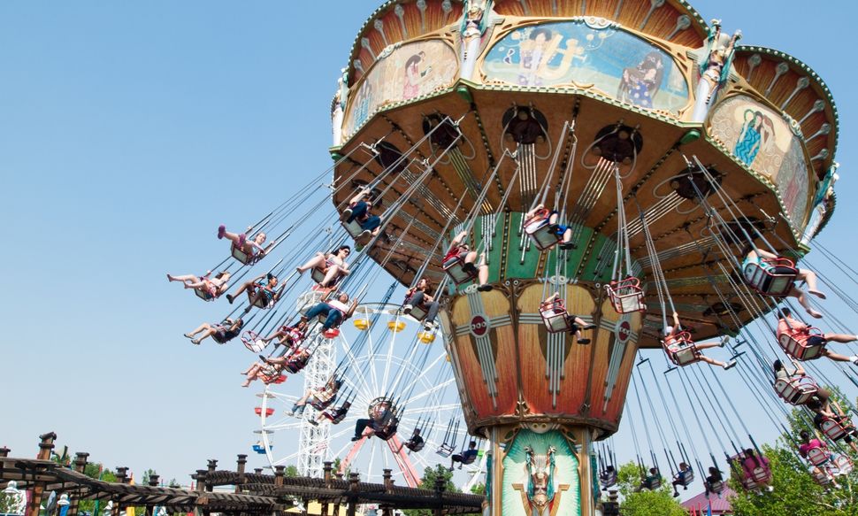 Best Six Flags Apps for a Stress-Free Trip | Tom's Guide