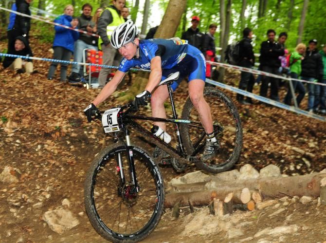 Tanja Zakelj (Unior Tools Team) riding in fourth place