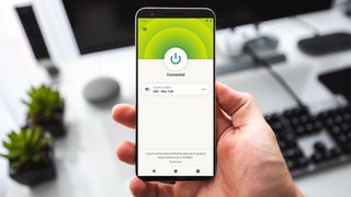 Best Android VPN ExpressVPN connected to a USA server on an Android device