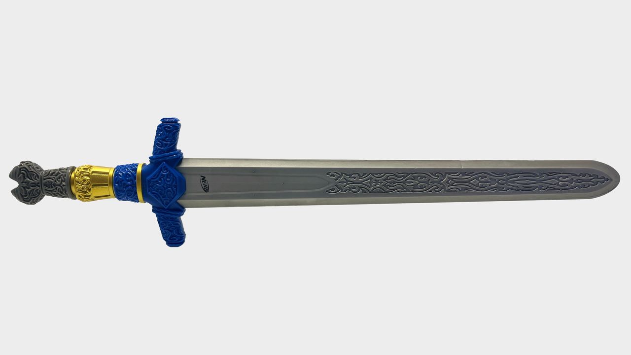 Nerf Dungeons &amp; Dragons Xenk's Daggersword on a plain background