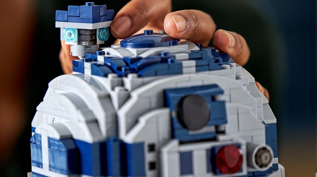 Lego has an epic new R2-D2 droid, its biggest and best yet, available for May the 4th 2021.