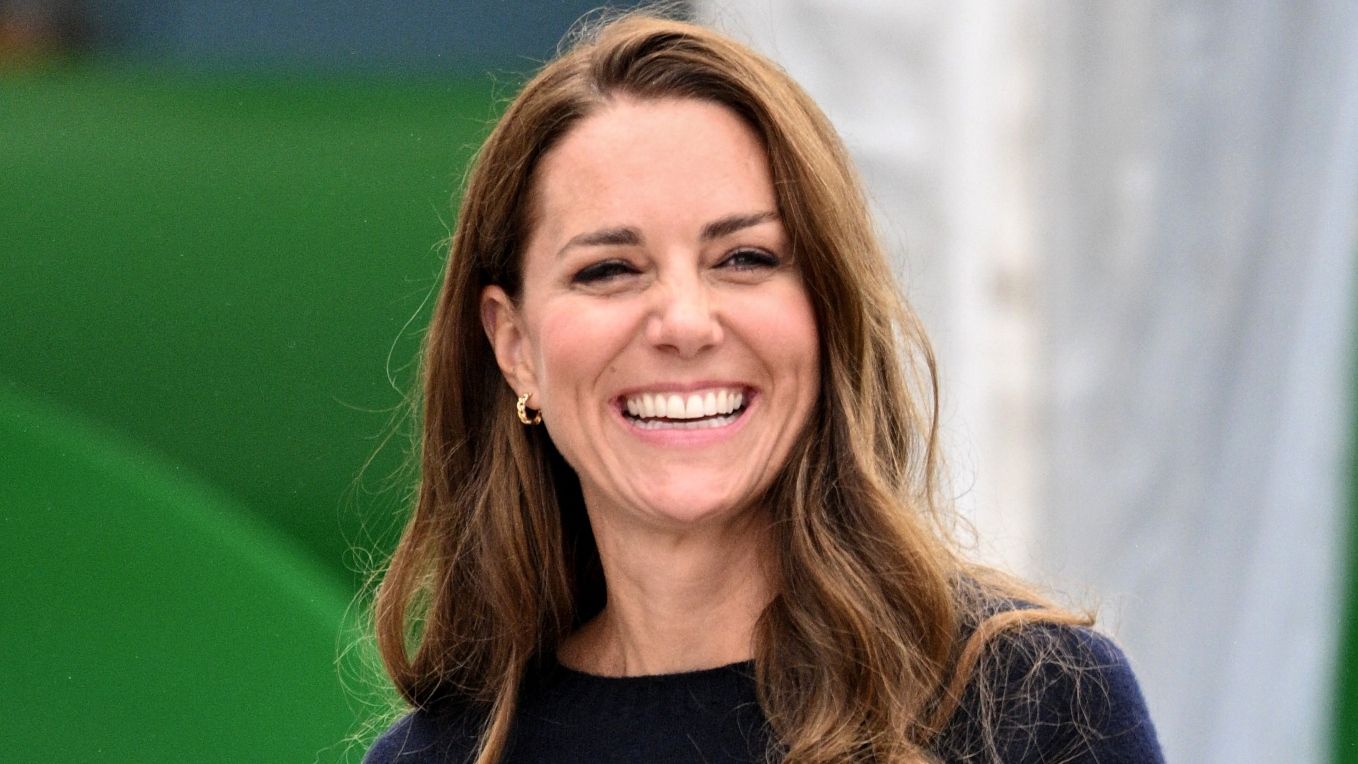 Kate Middleton's white linen shorts are an elevated alternative to denim that's perfect for the bank holiday heatwave