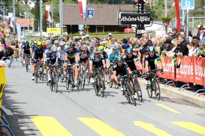 Team Sky lead the peloton