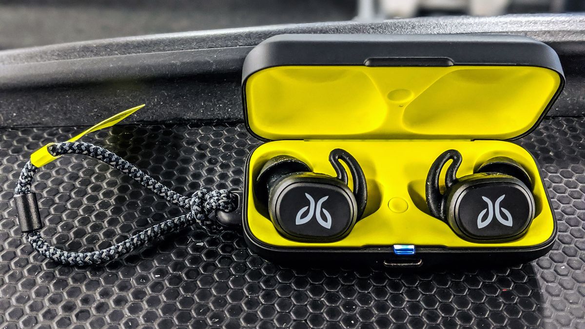 Beats Powerbeats Pro vs. Jaybird Vista Which Wireless Fitness Earbuds