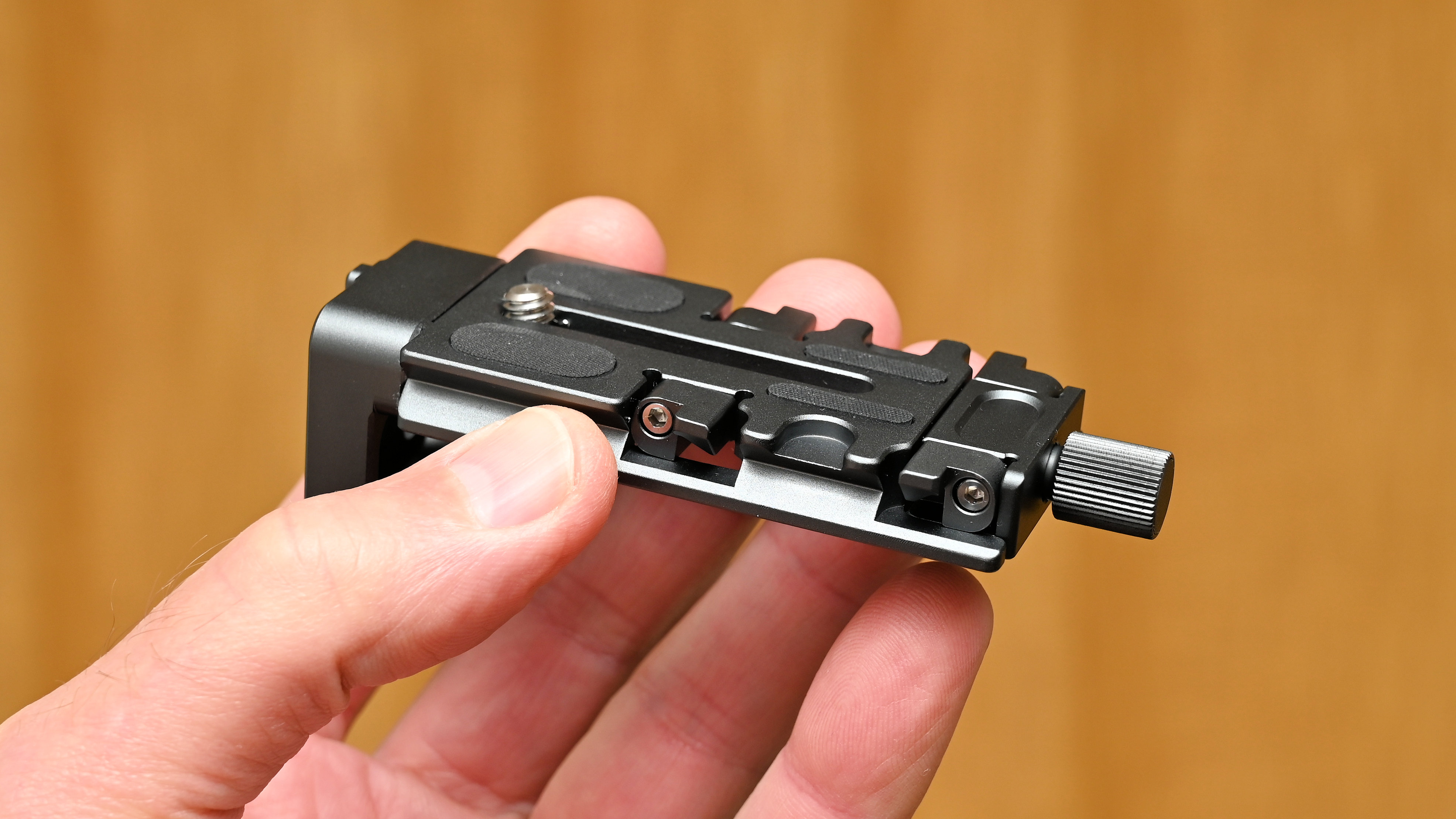 Benro QRB95DUAL Quick Rotation Lens Bracket