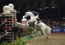 Whitaker_Olympia_Puissance.jpg